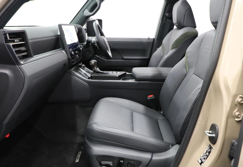 Lexus GX Бежевый
