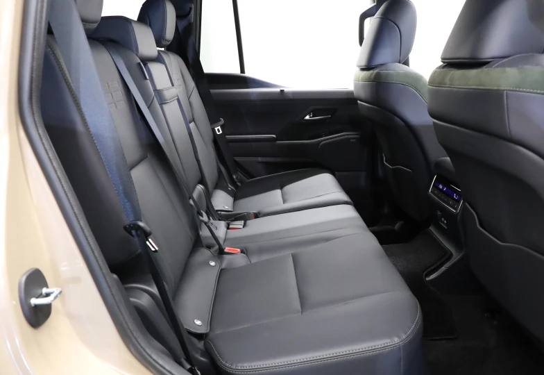 Lexus GX Бежевый