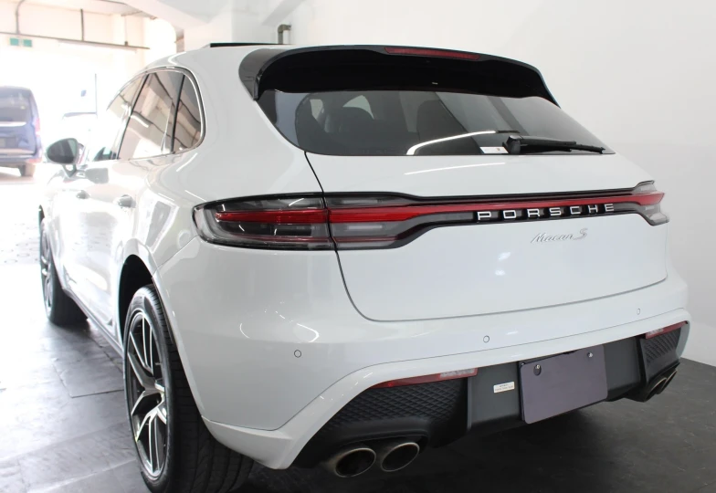 Porsche Macan Белый