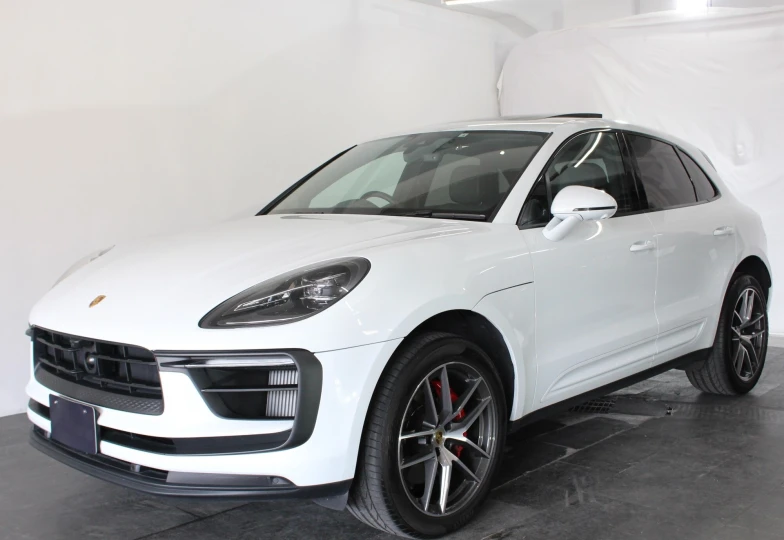 Porsche Macan Белый