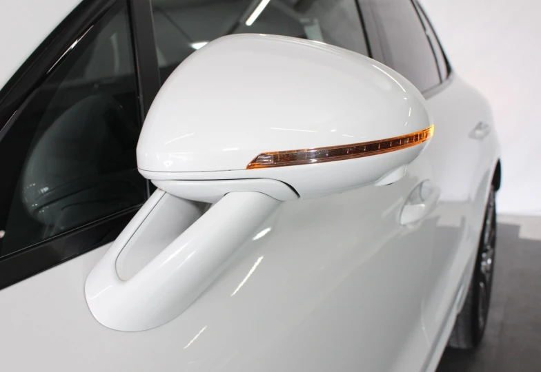 Porsche Macan Белый