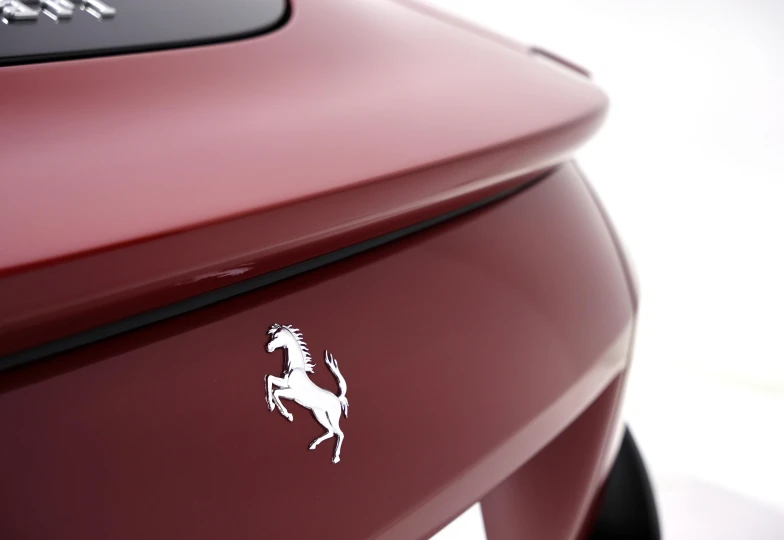 Ferrari Roma Красный