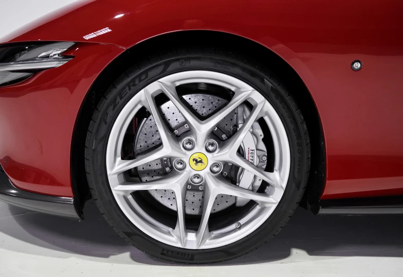 Ferrari Roma Красный