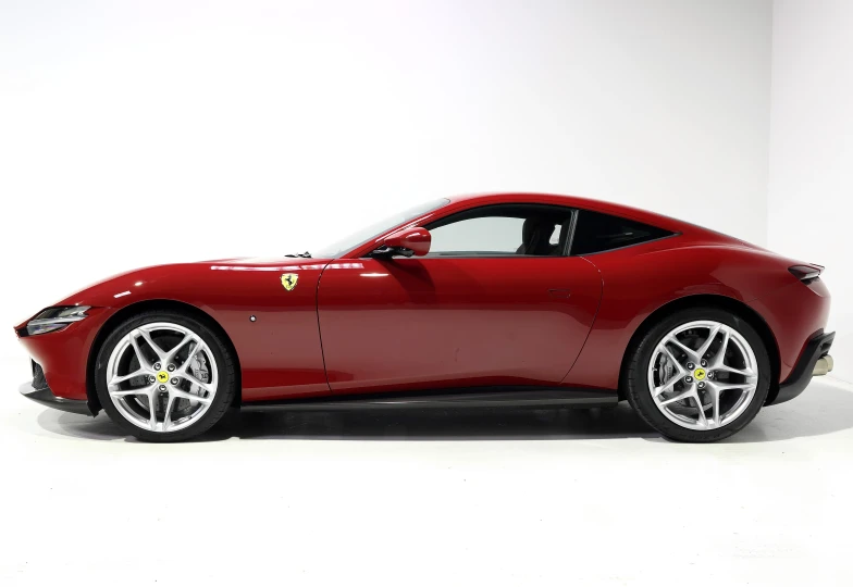 Ferrari Roma Красный