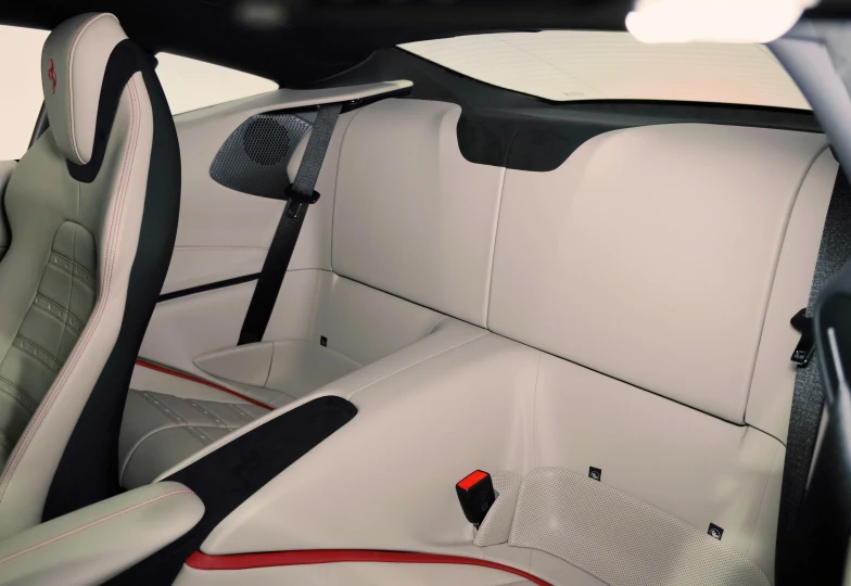 Ferrari Roma Красный
