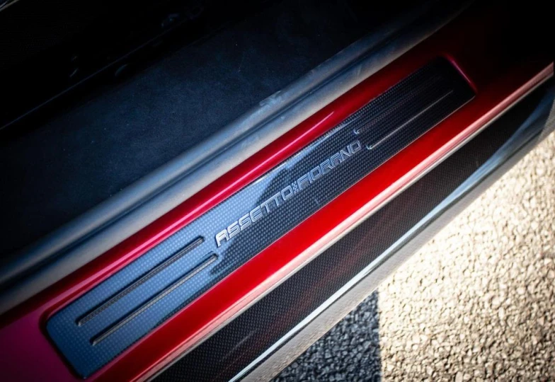 Ferrari 296 GTS Красный