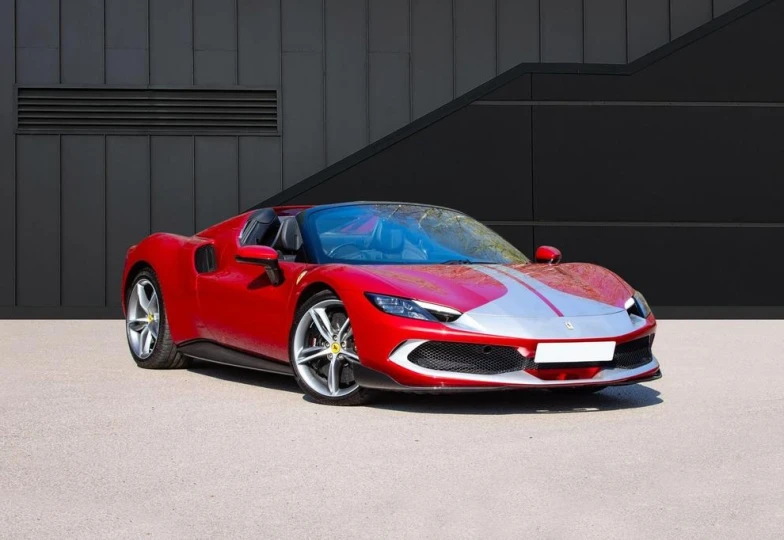 Ferrari 296 GTS Красный