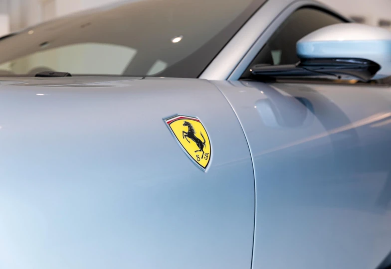 Ferrari Roma Синий
