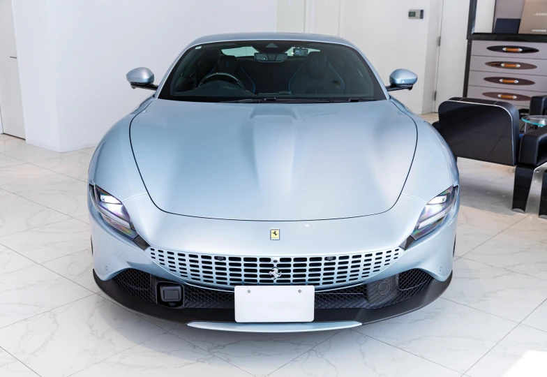 Ferrari Roma Синий