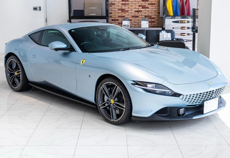 Ferrari Roma Синий