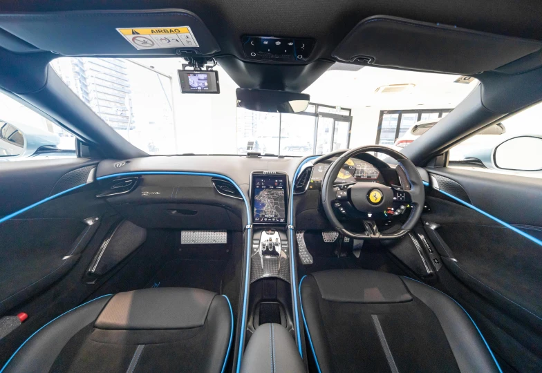 Ferrari Roma Синий