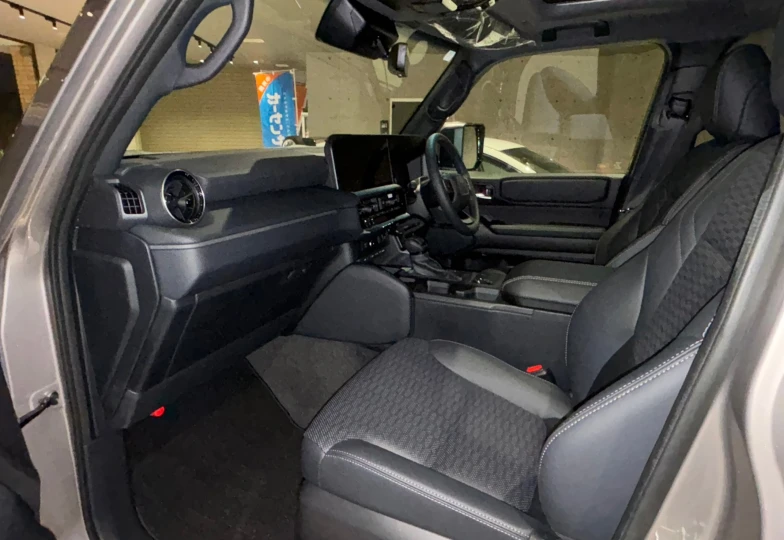 Toyota Land Cruiser 250 Brown