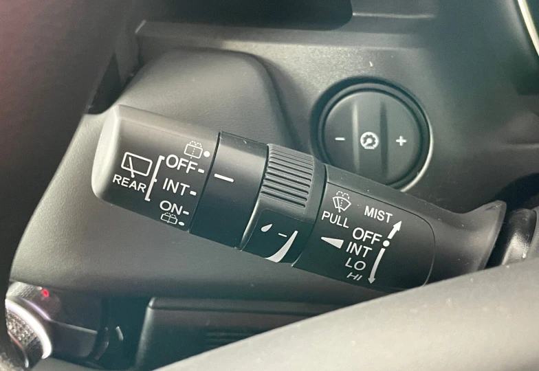 Honda Vezel Черный