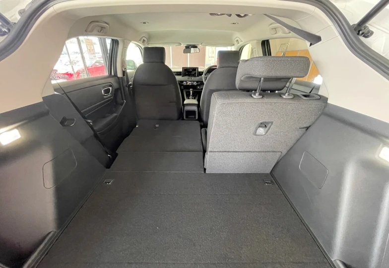 Honda Vezel Черный