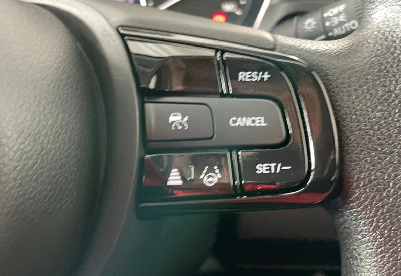 Honda Vezel Черный