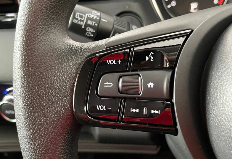 Honda Vezel Черный