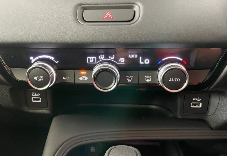 Honda Vezel Черный