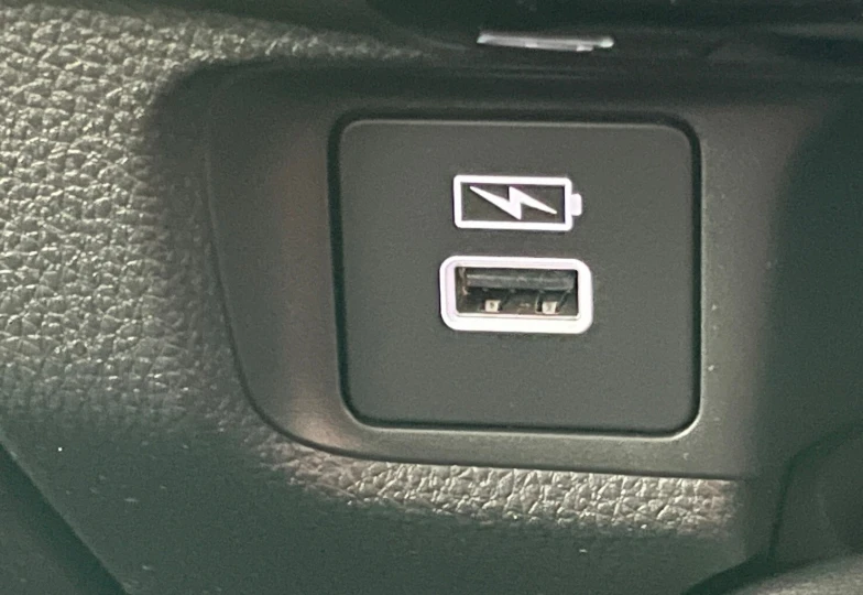 Honda Vezel Черный