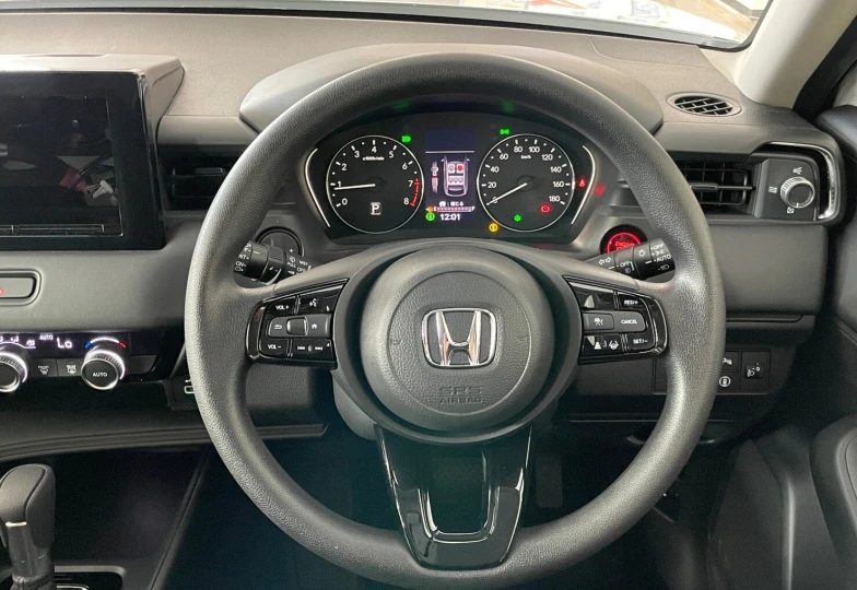 Honda Vezel Черный