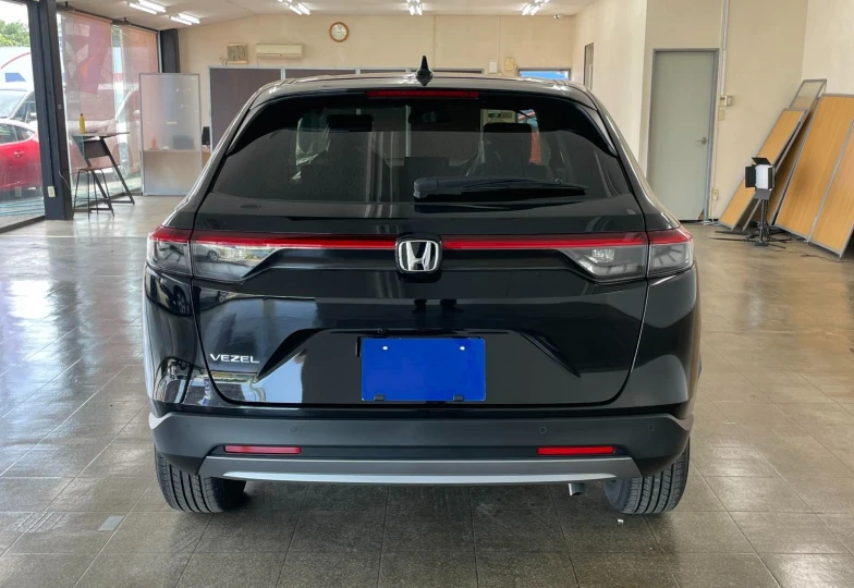 Honda Vezel Черный