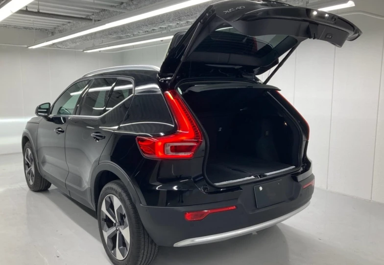 Volvo XC40 Черный