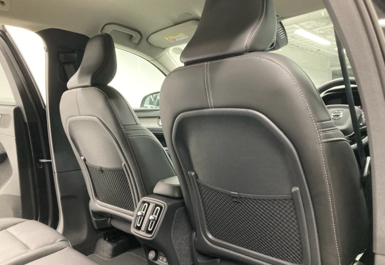 Volvo XC40 Черный