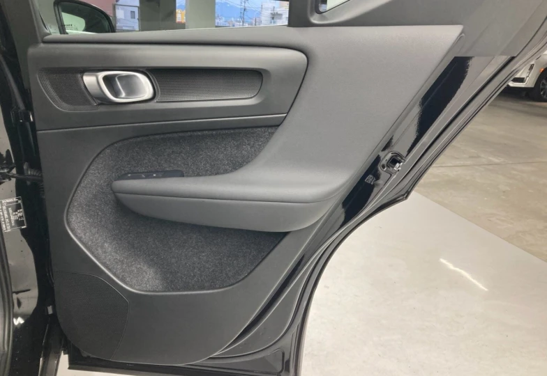 Volvo XC40 Черный