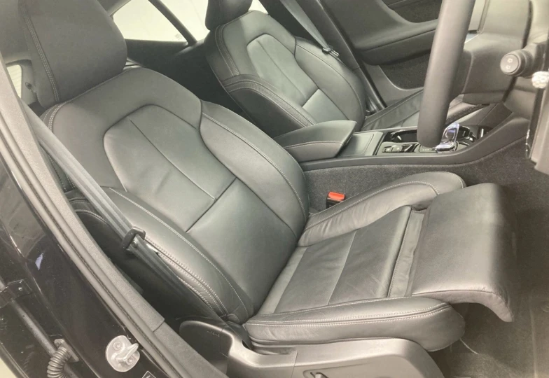 Volvo XC40 Черный