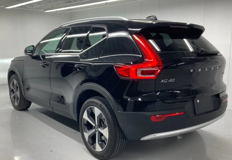 Volvo XC40 Черный