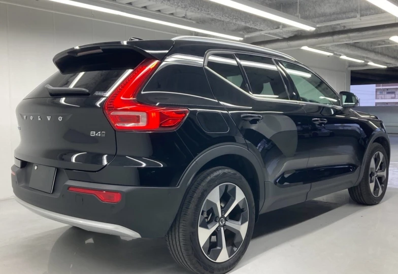 Volvo XC40 Черный