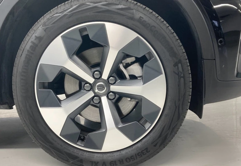 Volvo XC40 Черный
