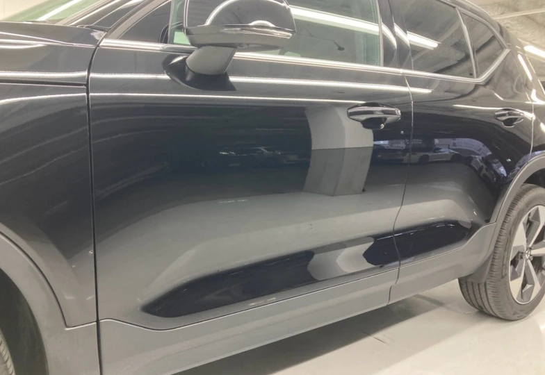 Volvo XC40 Черный