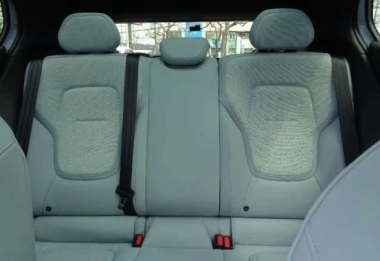 Volvo EX30 Белый