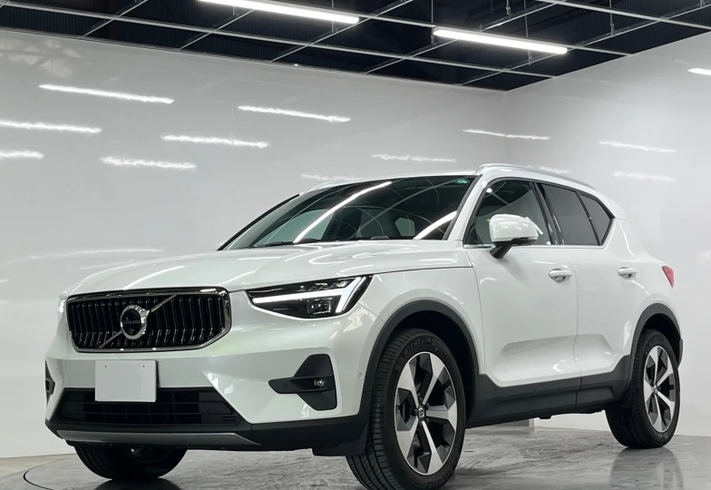 Volvo XC40 Белый