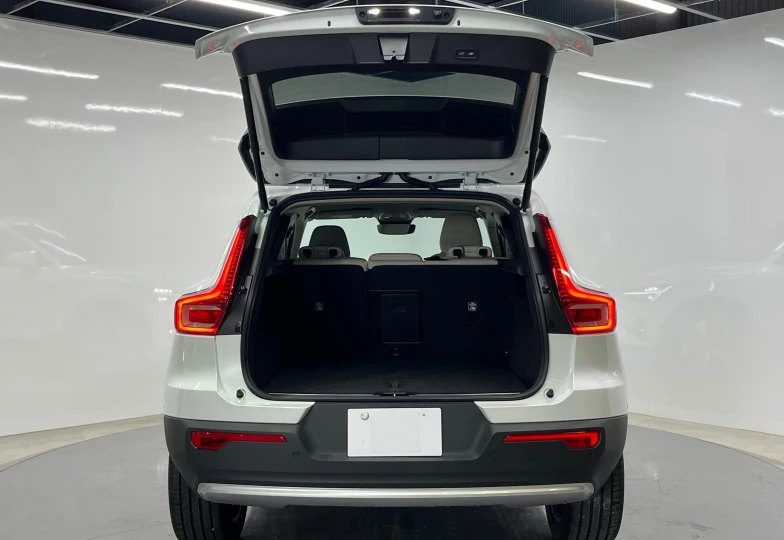Volvo XC40 Белый