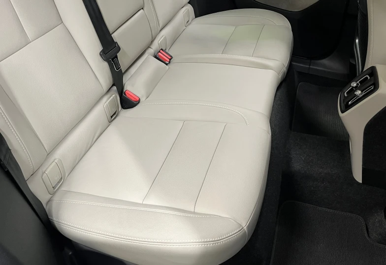 Volvo XC40 Белый