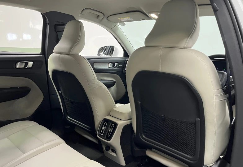 Volvo XC40 Белый