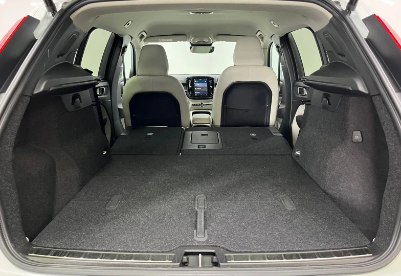 Volvo XC40 Белый