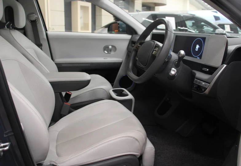Hyundai Ioniq 5 Серый
