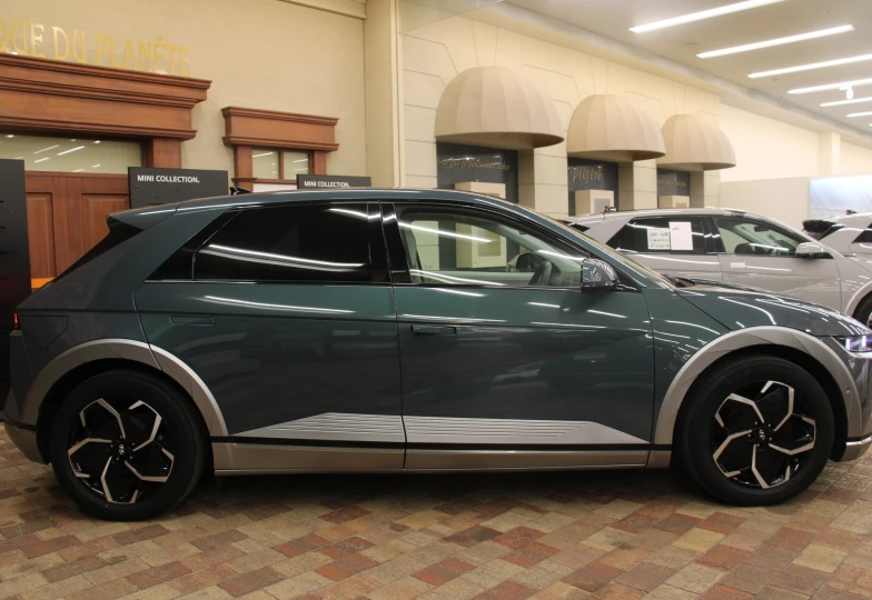 Hyundai Ioniq 5 Серый