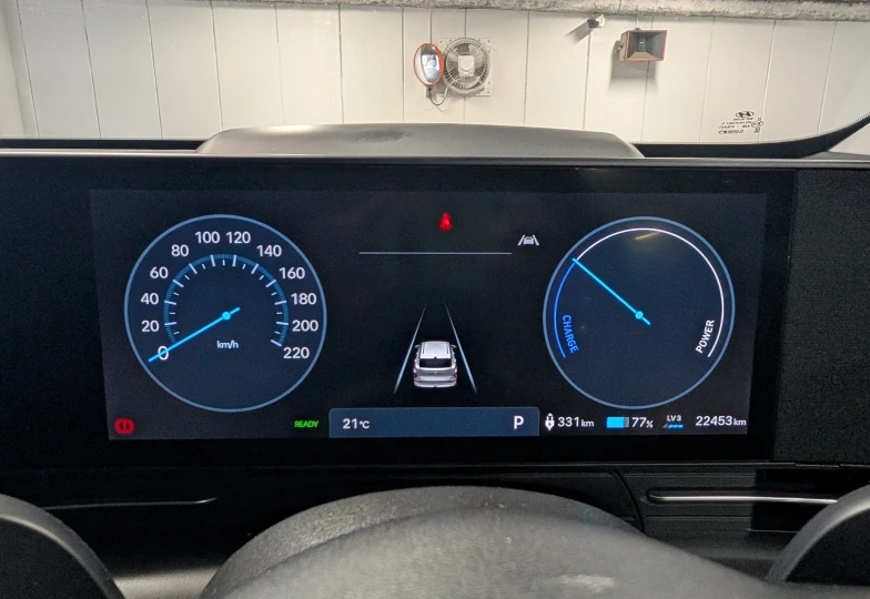 Hyundai Kona Белый
