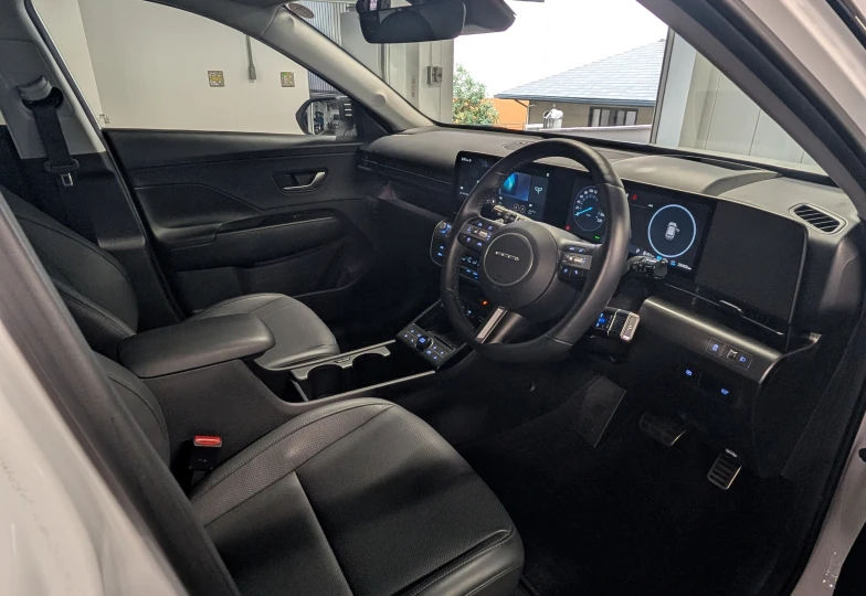Hyundai Kona Белый