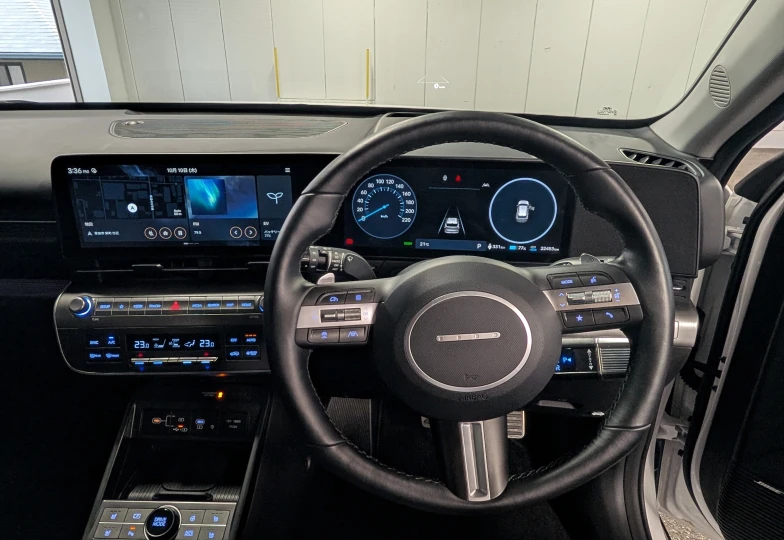 Hyundai Kona Белый