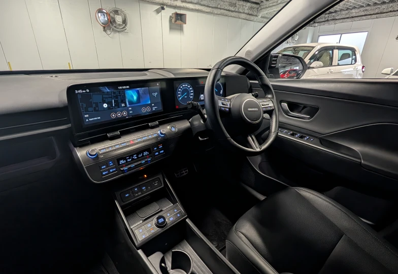 Hyundai Kona Белый
