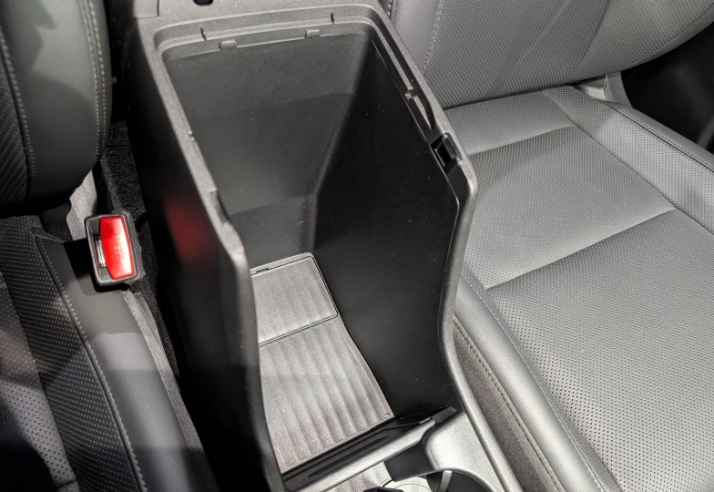 Hyundai Kona Белый