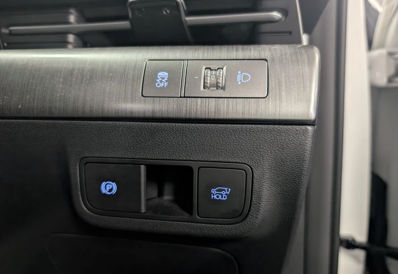 Hyundai Kona Белый