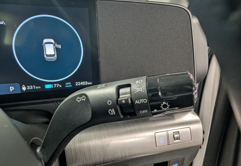 Hyundai Kona Белый