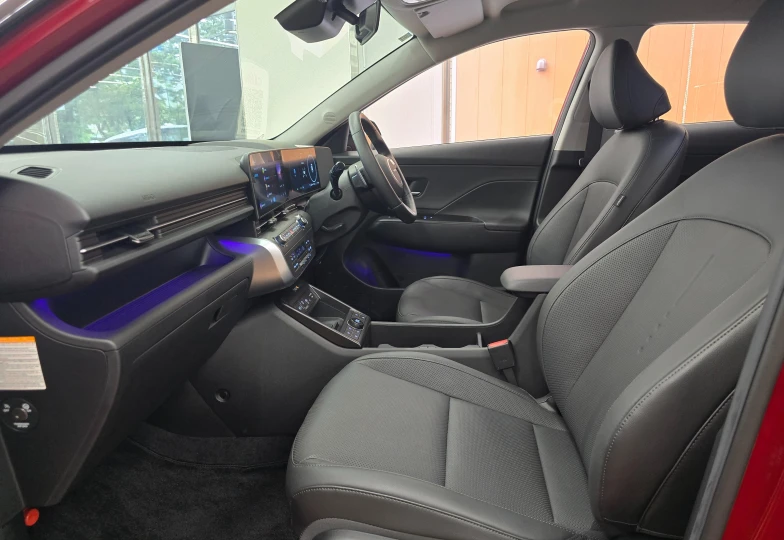 Hyundai Kona Красный