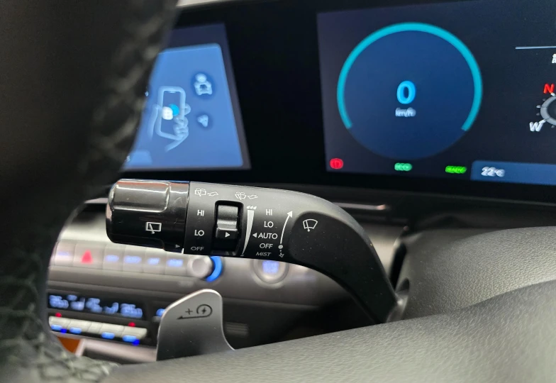 Hyundai Kona Красный