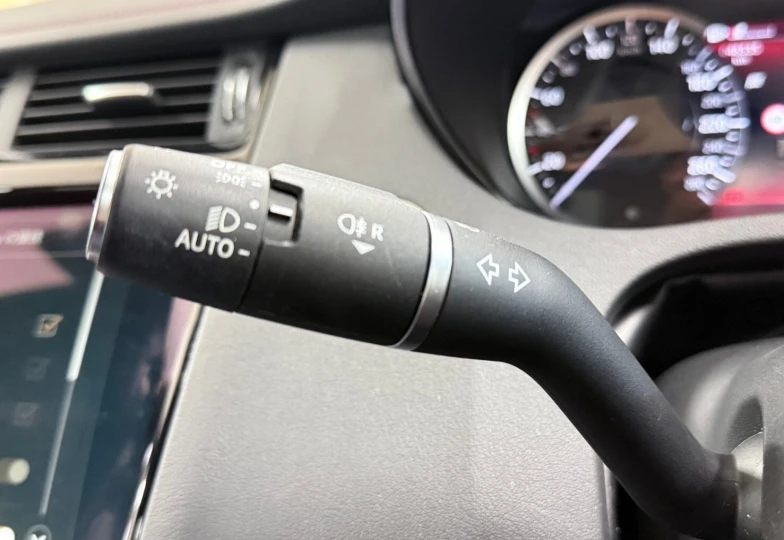 Jaguar E-Pace Серый